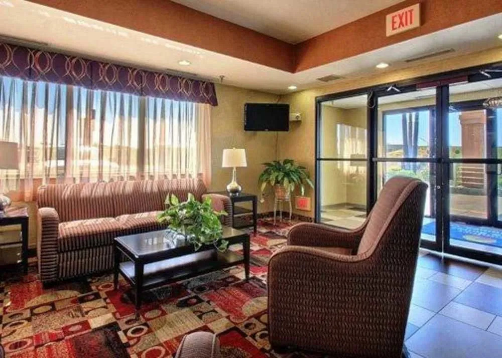 photo 1 of Red Roof Inn Des Moines