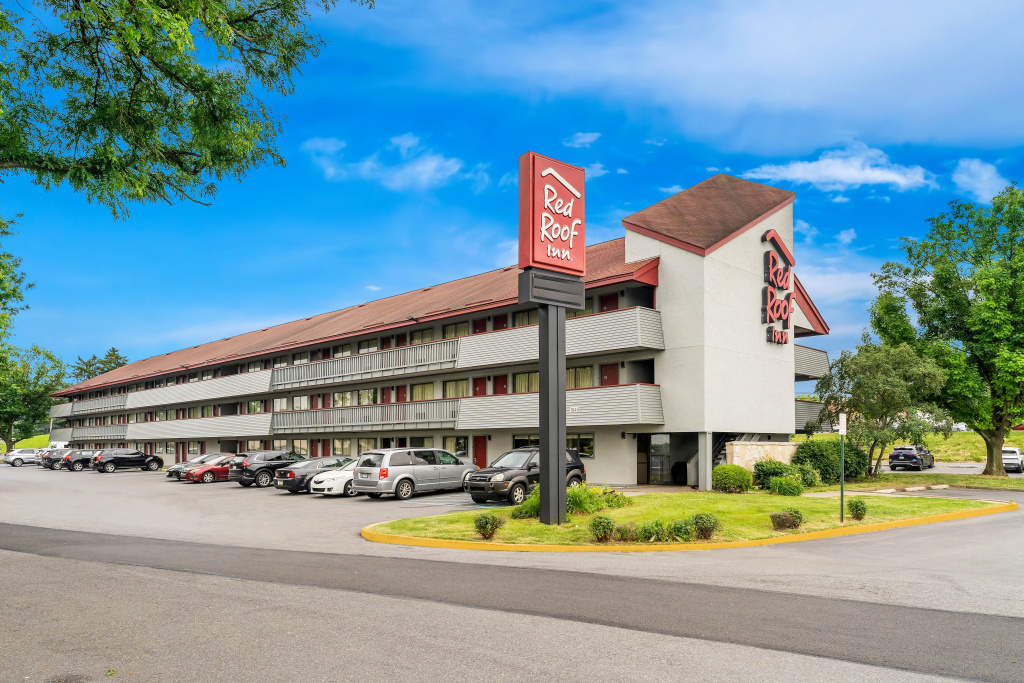 photo 1 of Red Roof Inn Allentown Airport