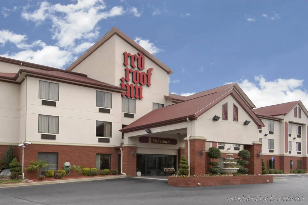 photo 1 of Red Roof Inn Atlanta Southeast - Stockbridge