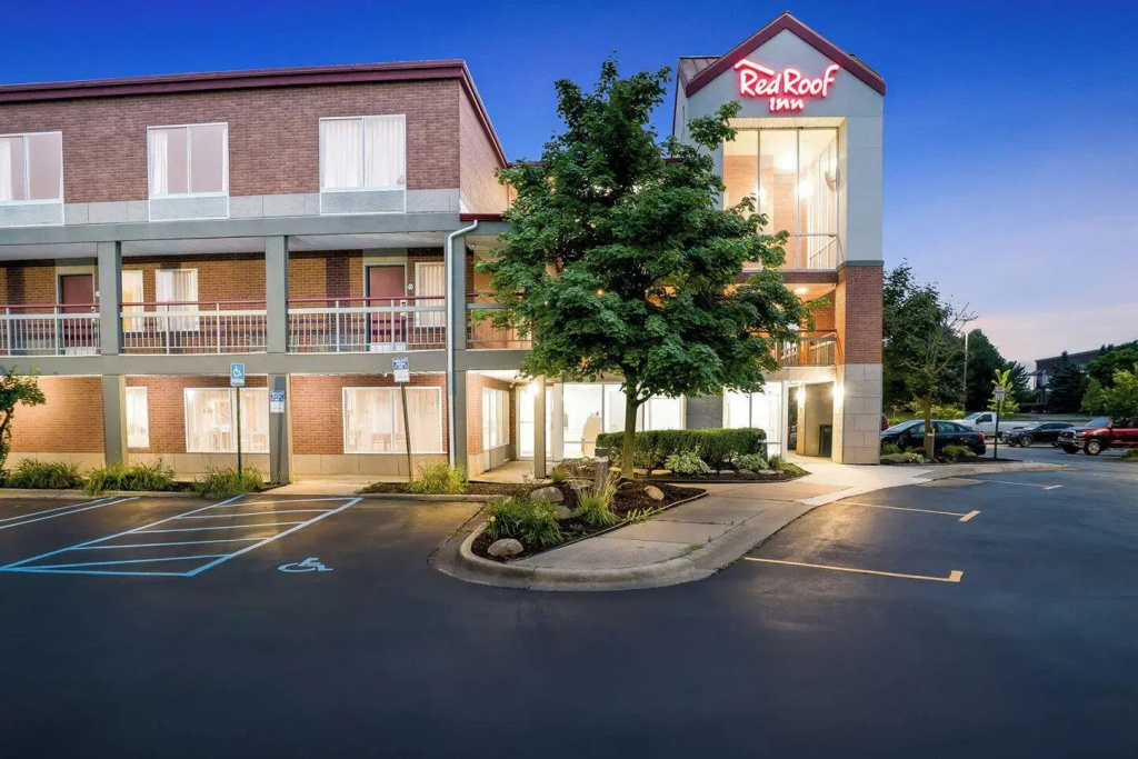 photo 1 of Red Roof Inn Auburn Hills
