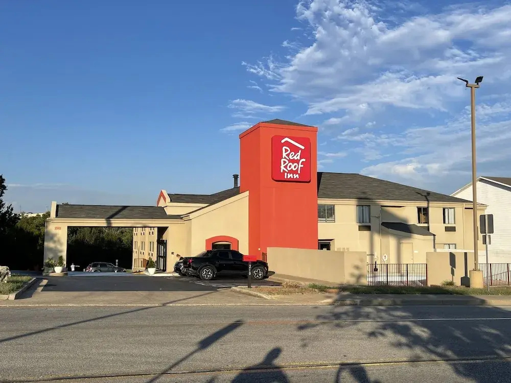 photo 1 of Red Roof Inn-Branson