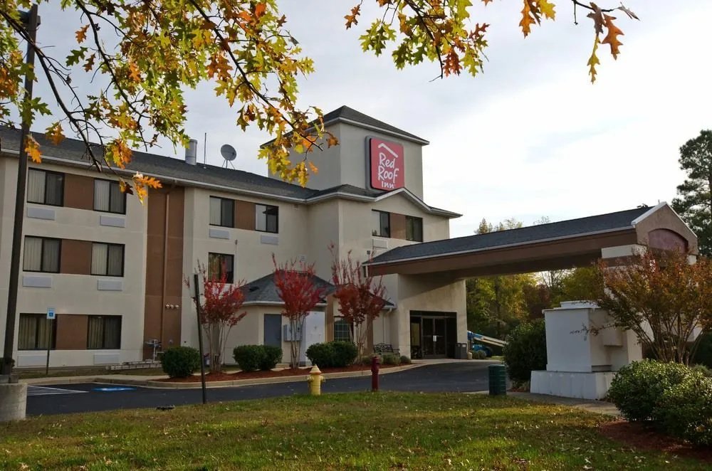 photo 1 of Red Roof Inn California, Md - Navair