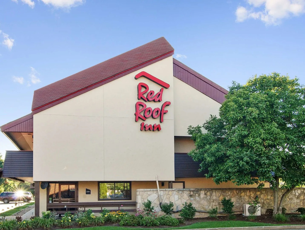 photo 1 of Red Roof Inn Canton