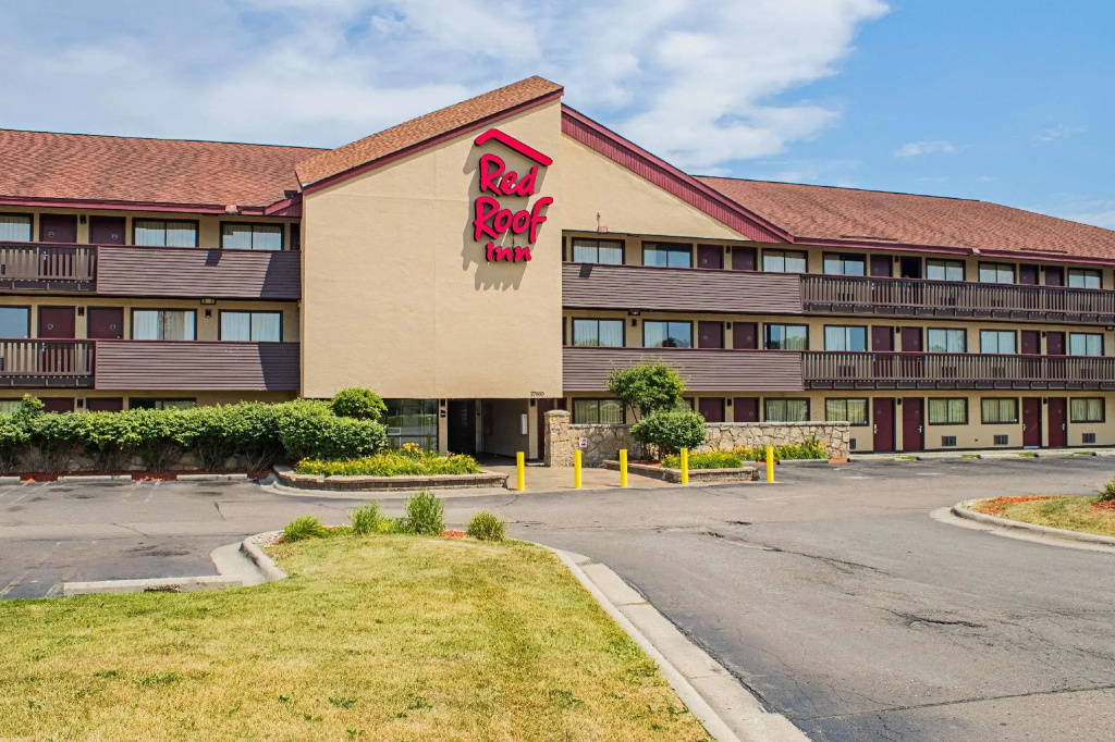 photo 1 of Red Oak Inn Detroit - Southfield