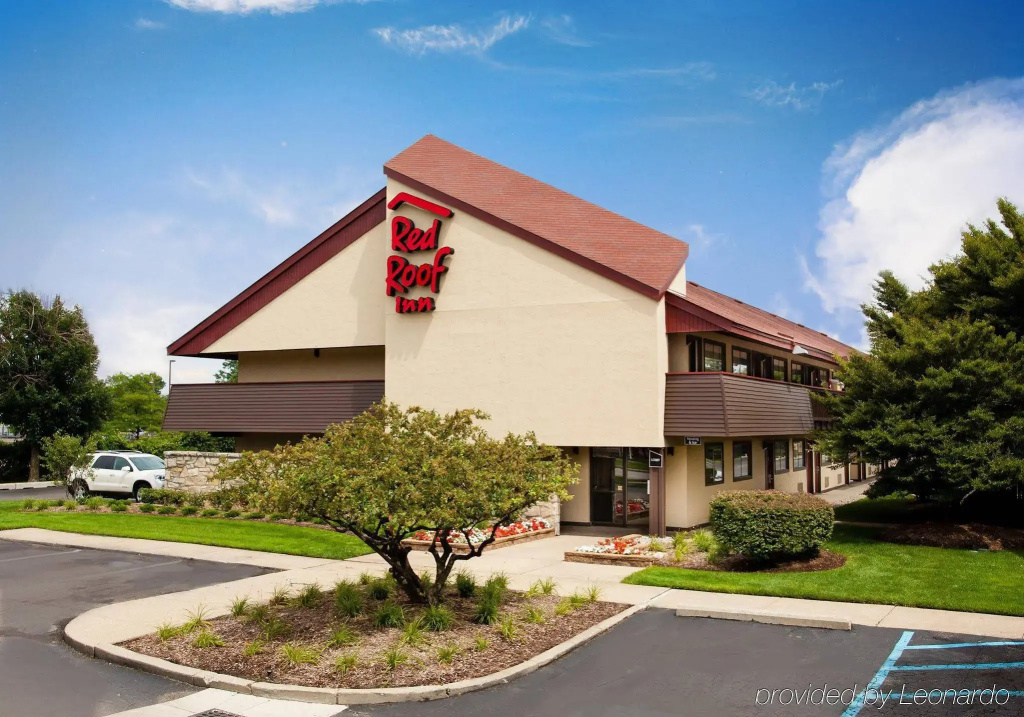 photo 1 of Red Roof Inn Detroit - Warren