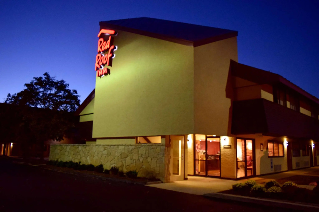 photo 1 of Red Roof Inn Harrisburg North