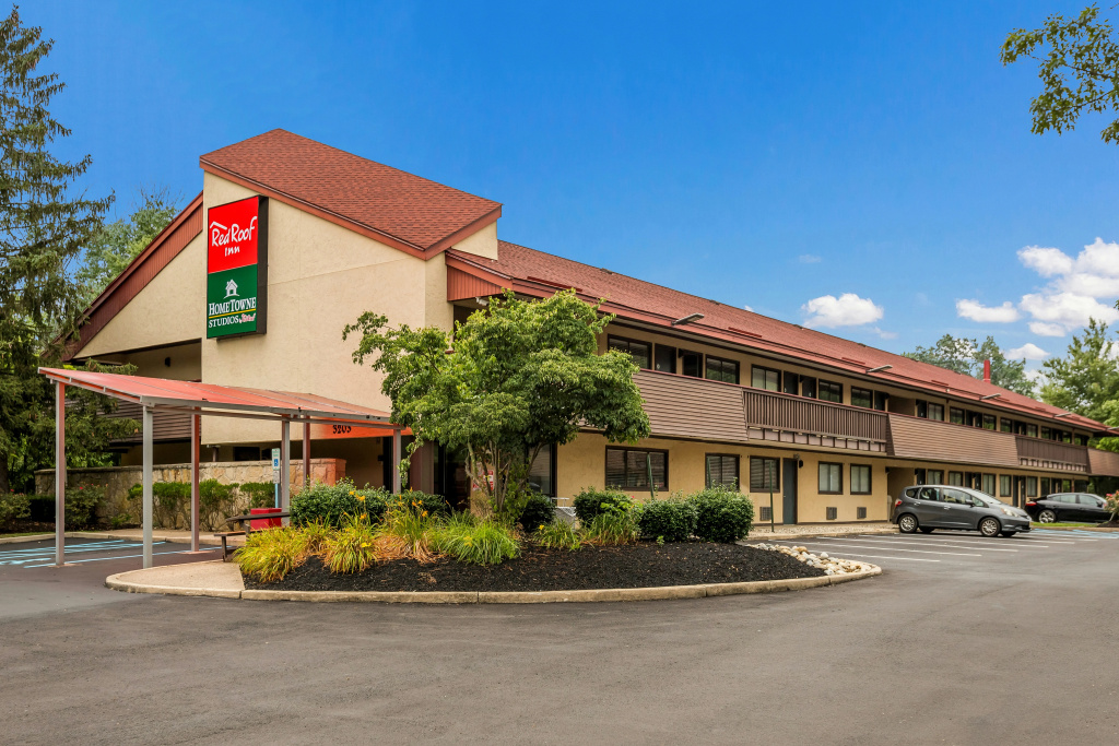 photo 1 of Red Roof Inn Princeton - Ewing