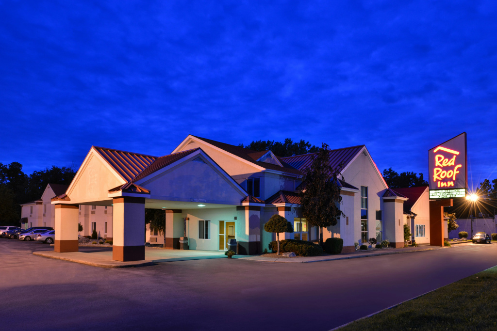 photo 1 of Red Roof Inn Sandusky - Milan