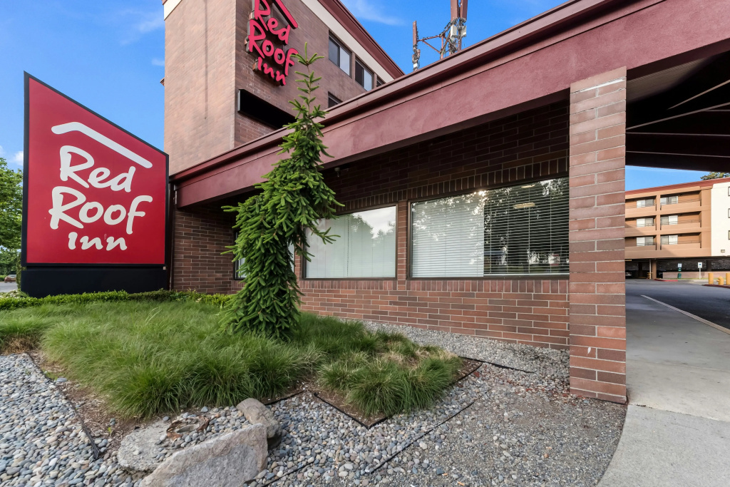 photo 1 of Red Roof Inn Seattle Airport - SEATAC