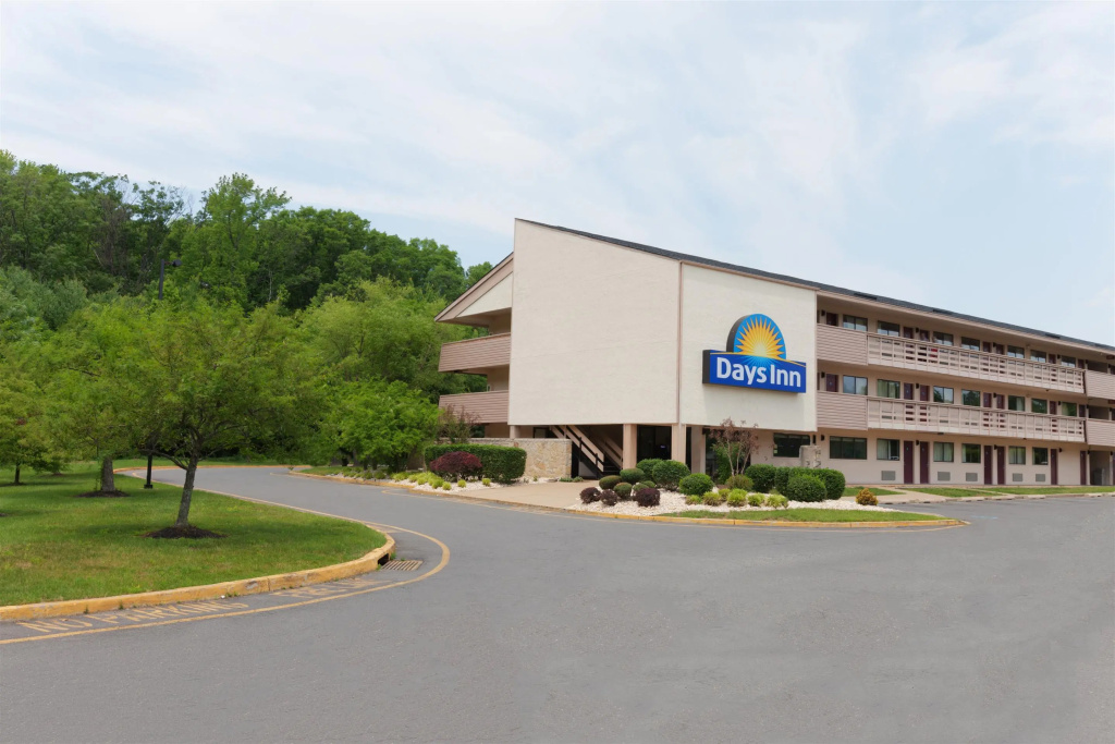 photo 1 of Red Roof Inn Princeton North