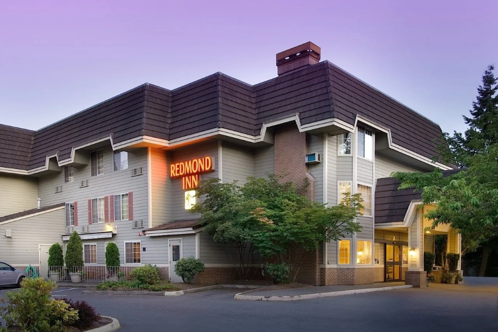photo 1 of Redmond Inn