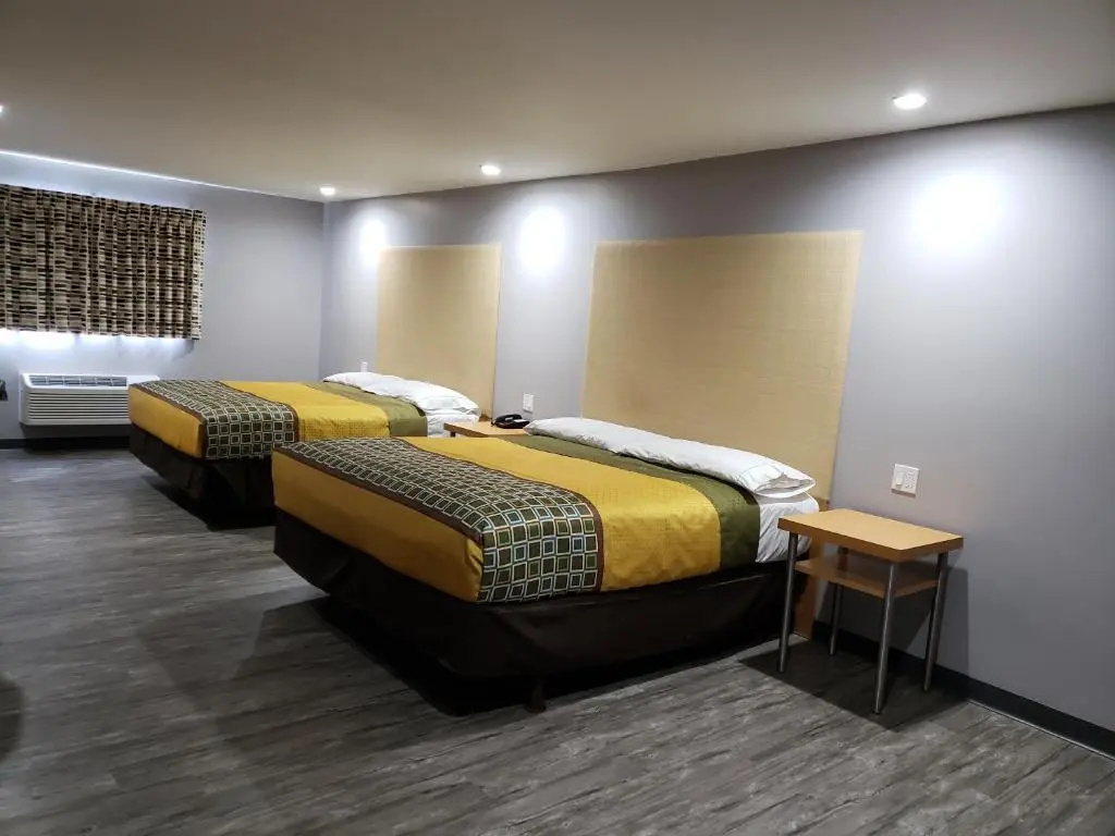 photo 1 of Regal Inn Los Angeles