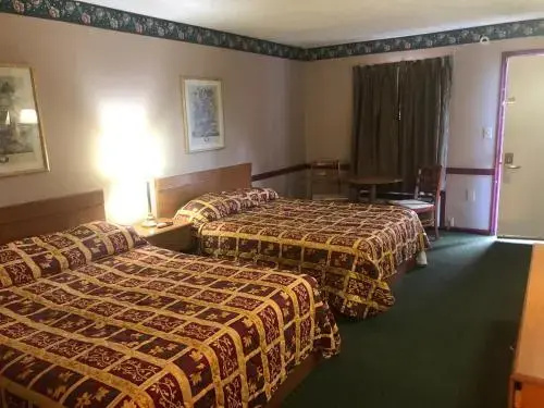 photo 1 of Regal Inn