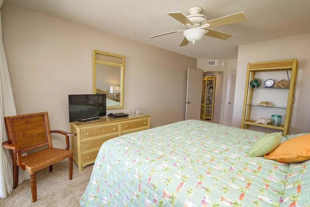 photo 1 of Regatta 104b 3 Bedrooms 2 Bathrooms Condo