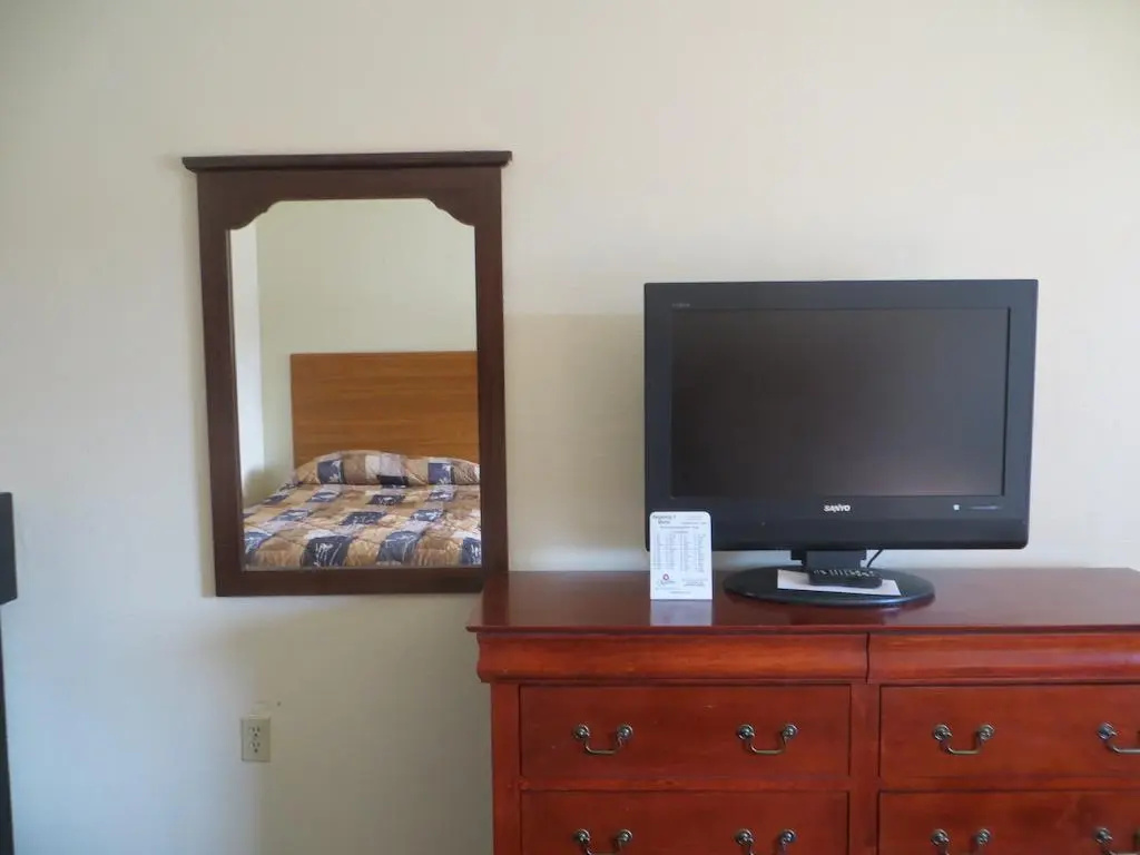 photo 1 of Regency 7 Rogers