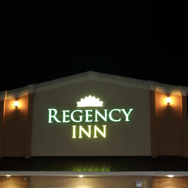 photo 1 of Regency Inn