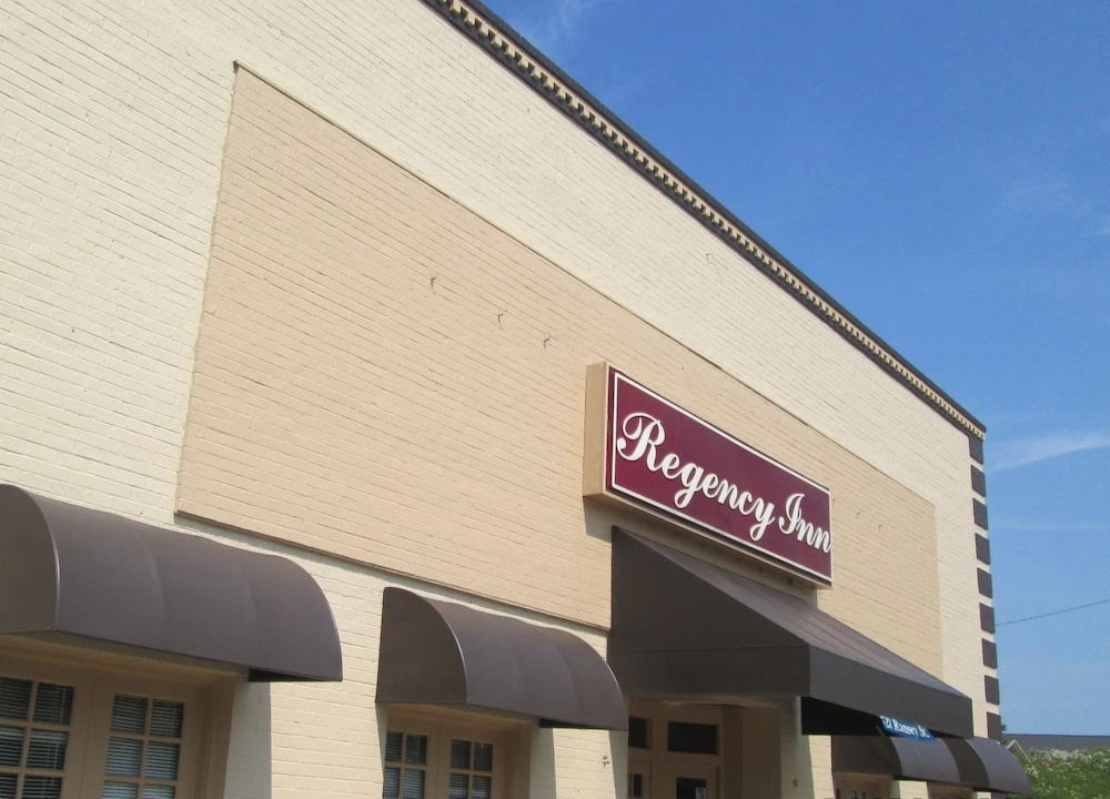 photo 1 of Regency Inn Fayetteville/Fort Bragg