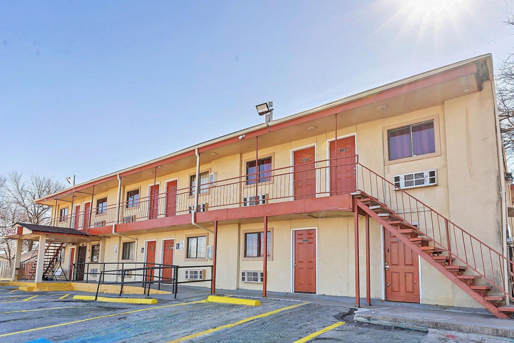 photo 1 of Relax Motel Grand Prairie Dallas I 30