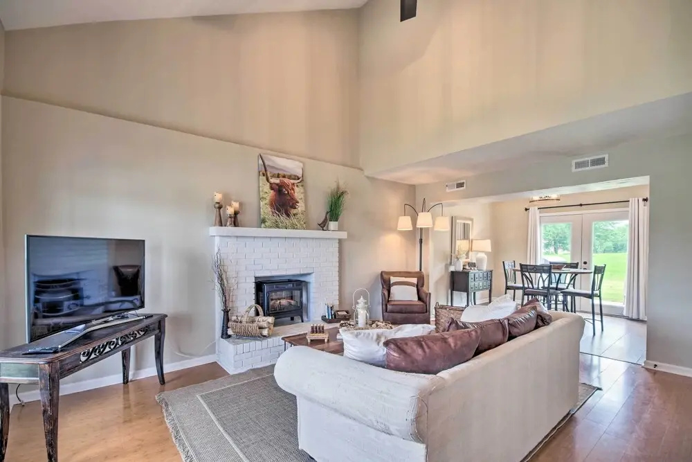 photo 1 of Relaxing Townhome, 4 Mi to Mizzou University!