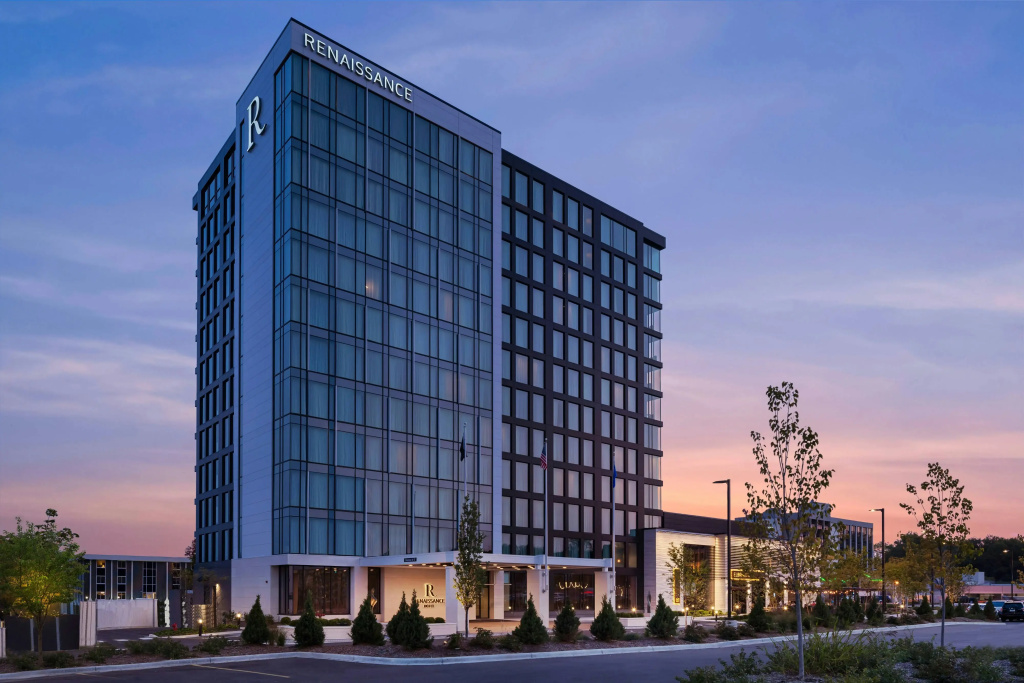 photo 1 of Renaissance Milwaukee West Hotel