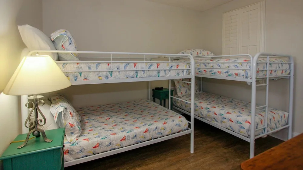 photo 1 of Renovated Three Bedroom - Unit Crb0211