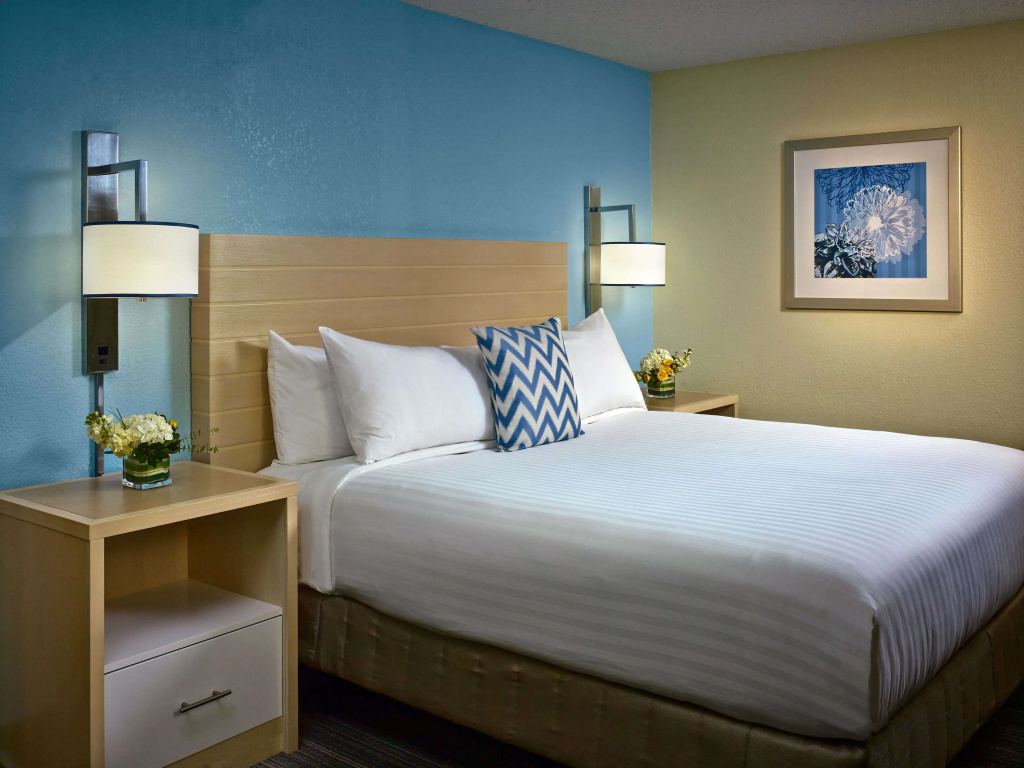 photo 1 of Sonesta ES Suites Cincinnati - Blue Ash