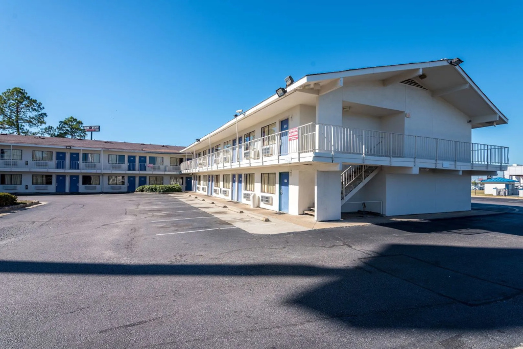 photo 1 of Rest Inn