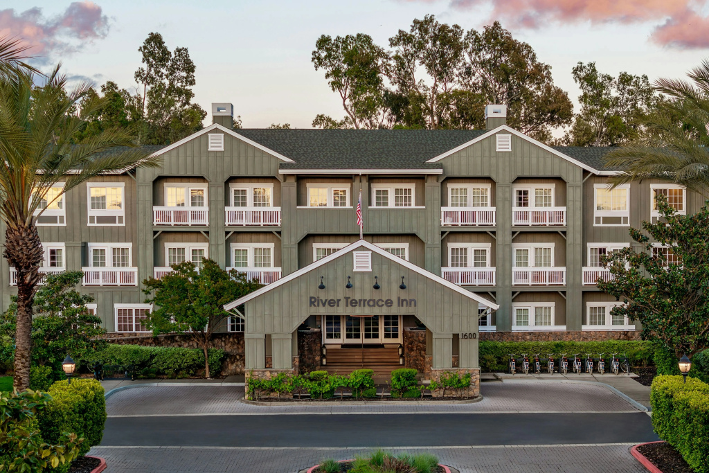 photo 1 of River Terrace Inn