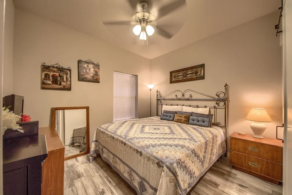 photo 1 of Riverside Condo Ss 4b 1 Bedroom Condo by RedAwning