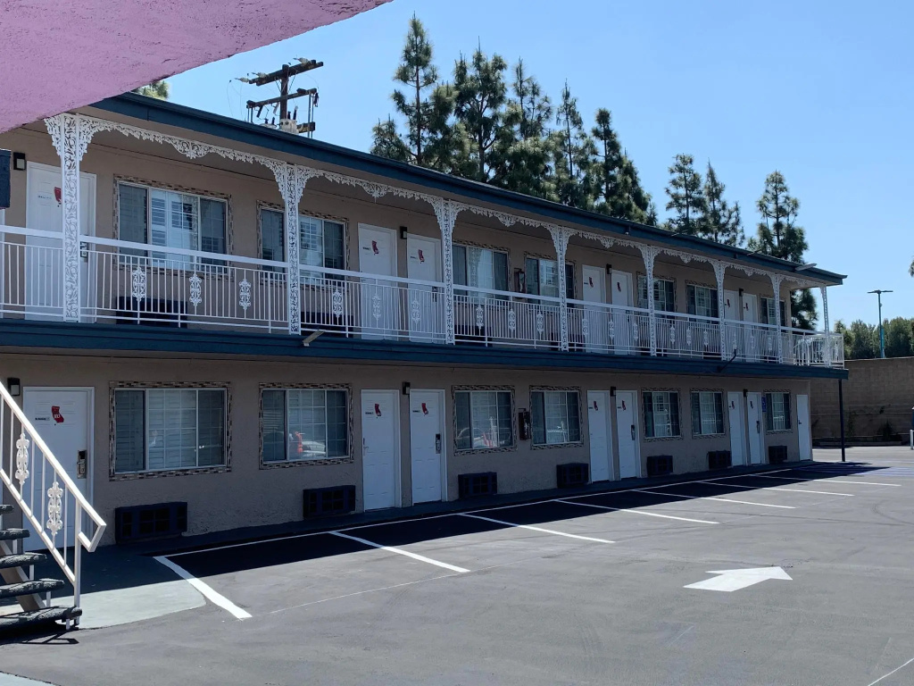 photo 1 of Riviera Motel