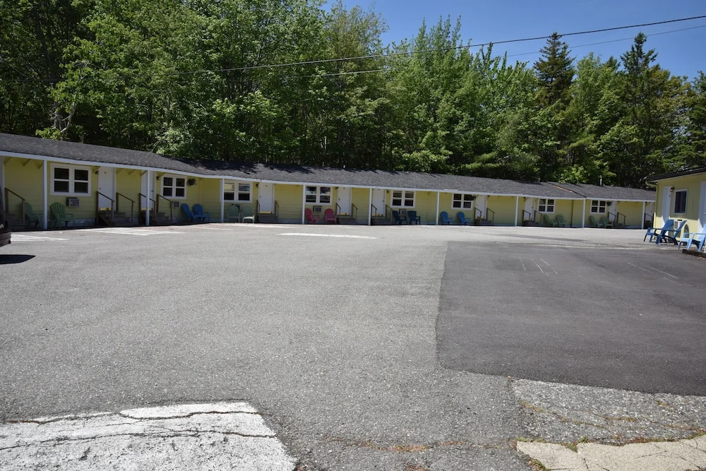 photo 1 of Robbins Motel