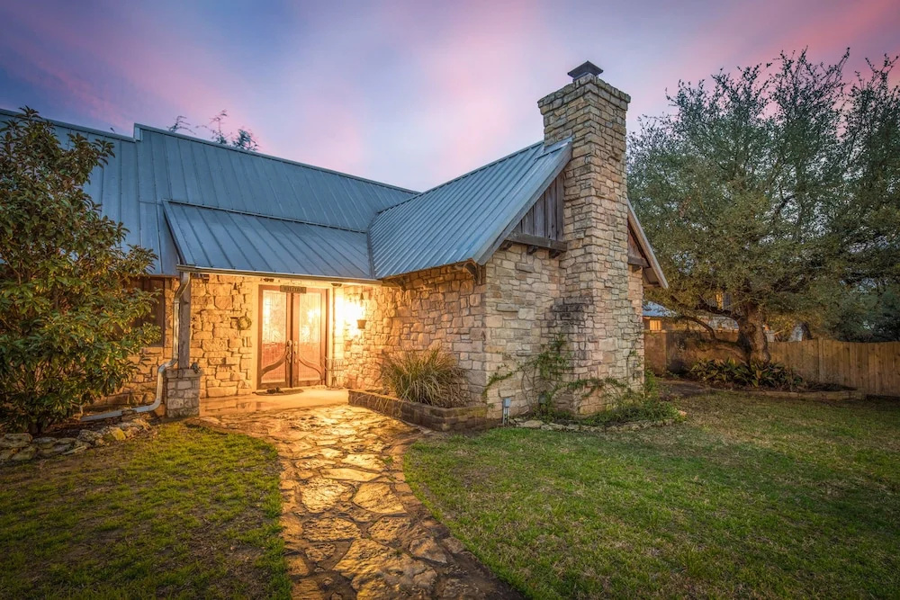 photo 1 of Rock 'n' Wood 4 Bedrooms 3.5 Bathrooms Home