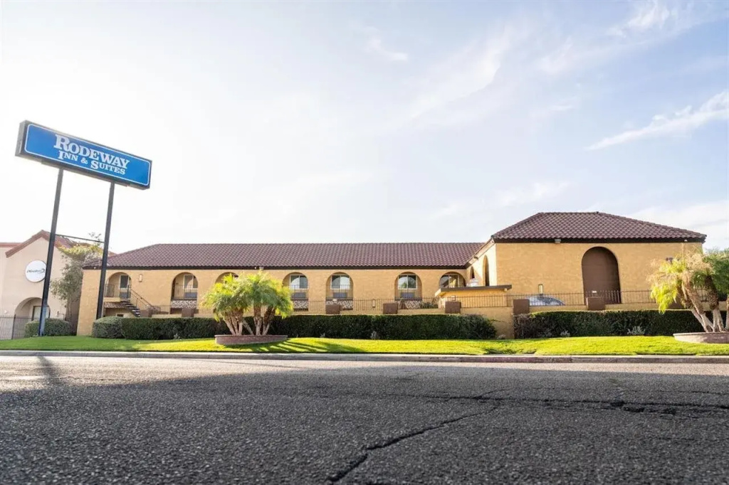 photo 1 of Rodeway Inn & Suites Colton-Riverside