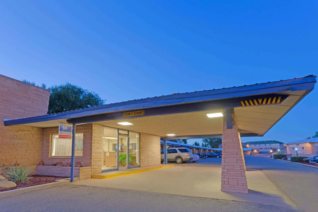 photo 1 of Travelodge by Wyndham Cortez