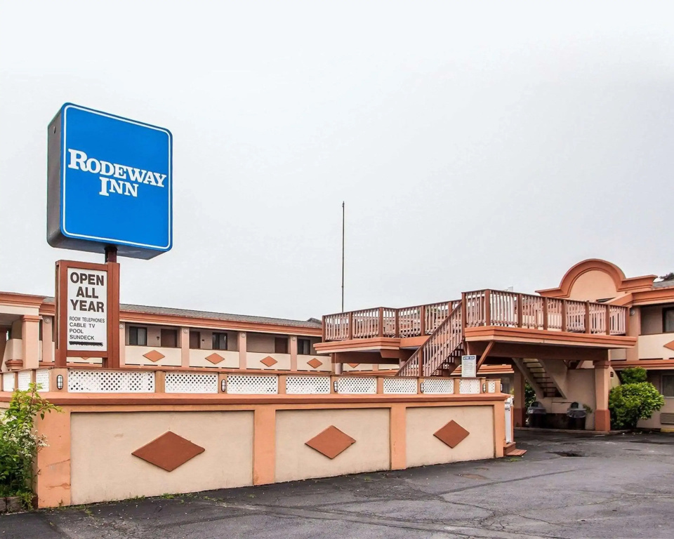 photo 1 of Rodeway Inn Point Pleasant Beach