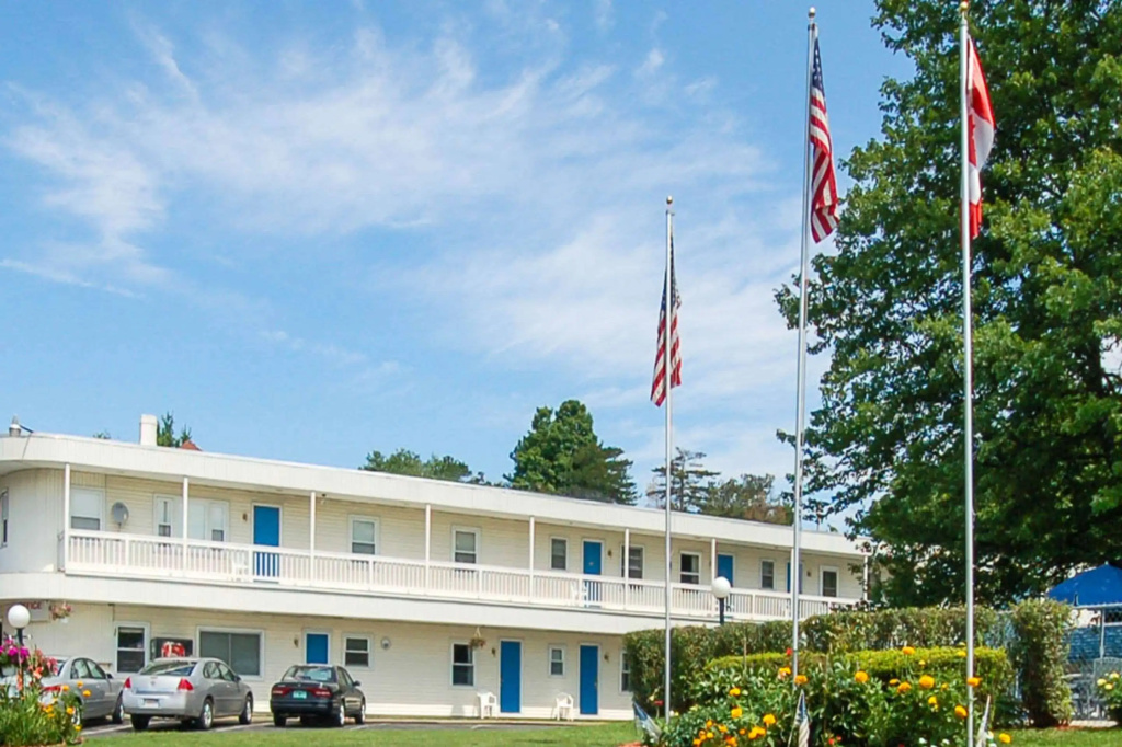 photo 1 of Rodeway Inn