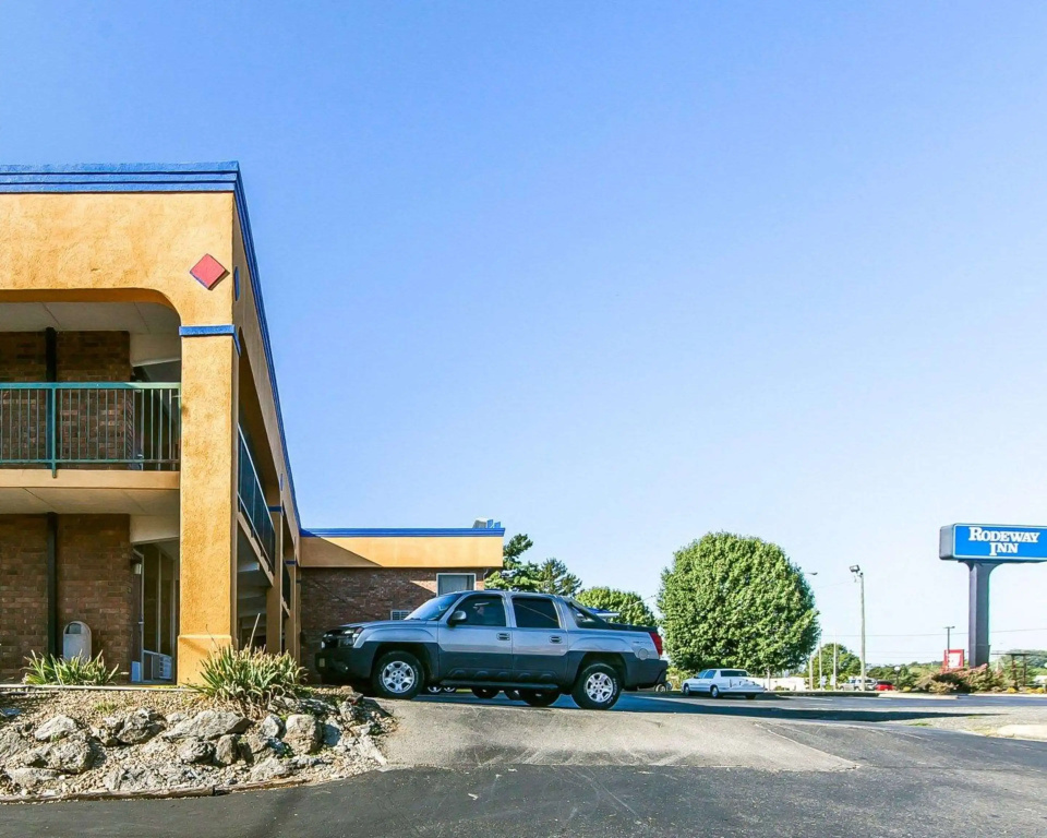 photo 1 of Rodeway Inn