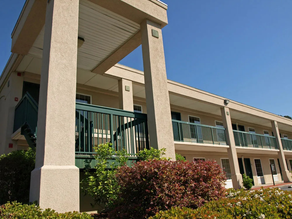 photo 1 of Rodeway Inn Airport