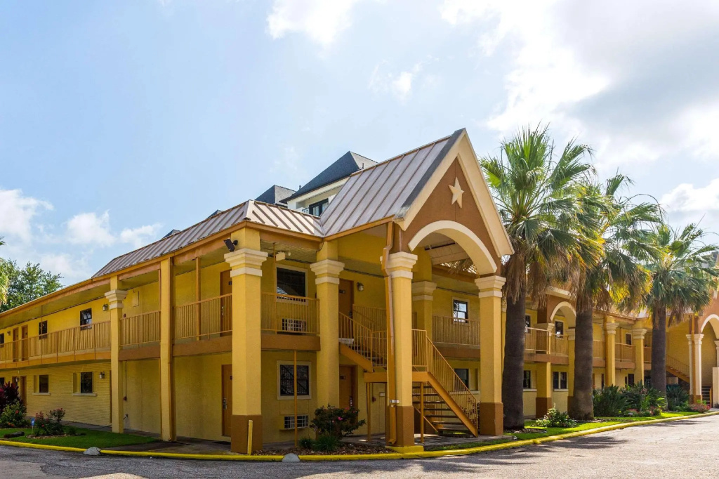 photo 1 of MorningSide Inn