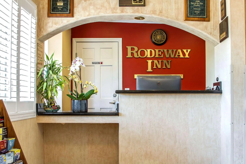 photo 1 of Rodeway Inn
