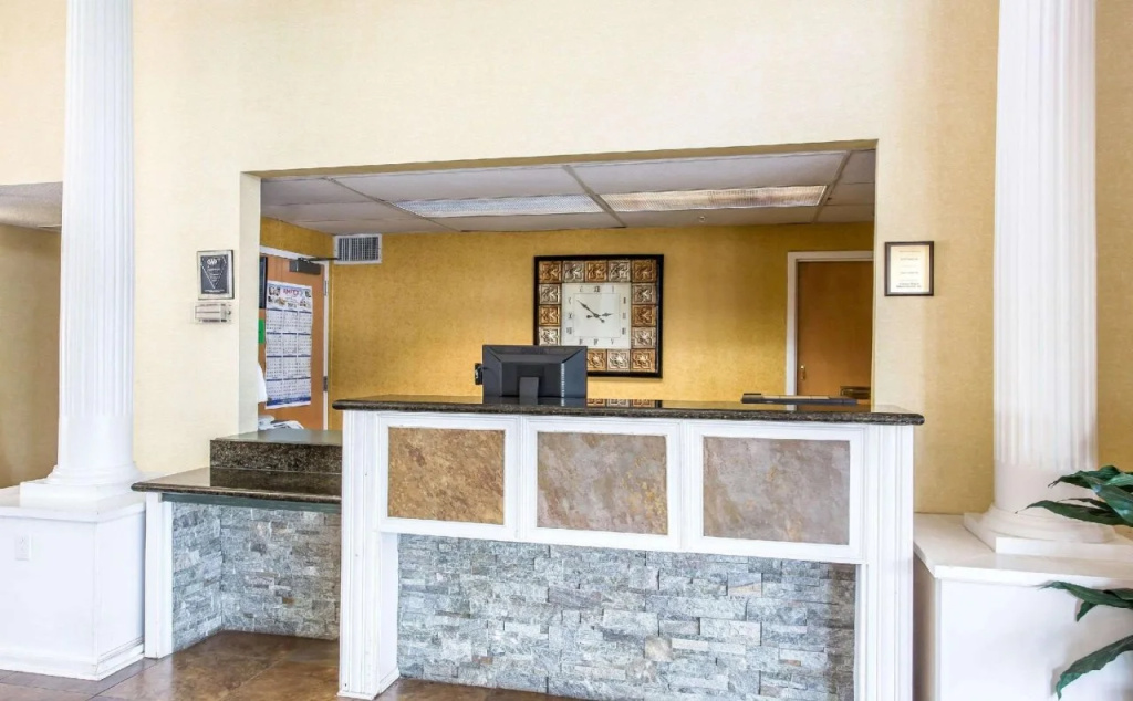 photo 1 of Rodeway Inn