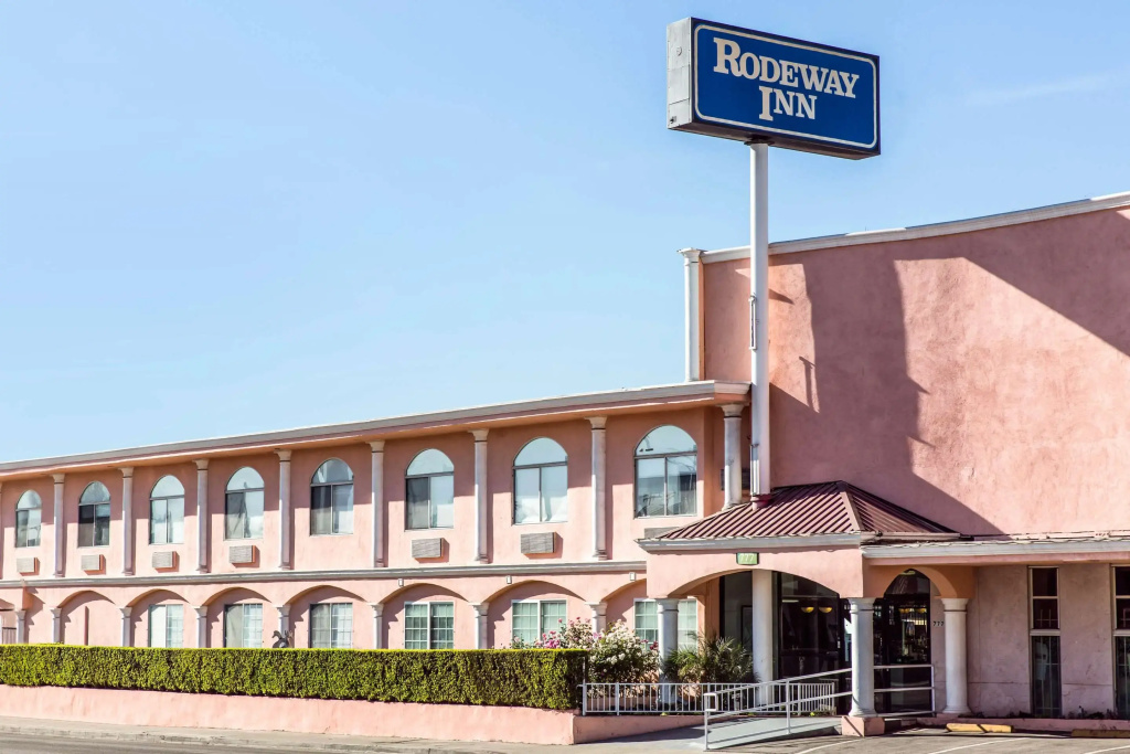 photo 1 of Rodeway Inn near Melrose Ave