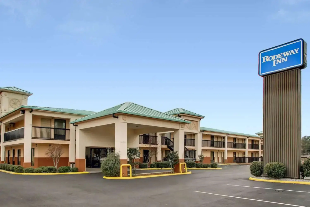photo 1 of Rodeway Inn