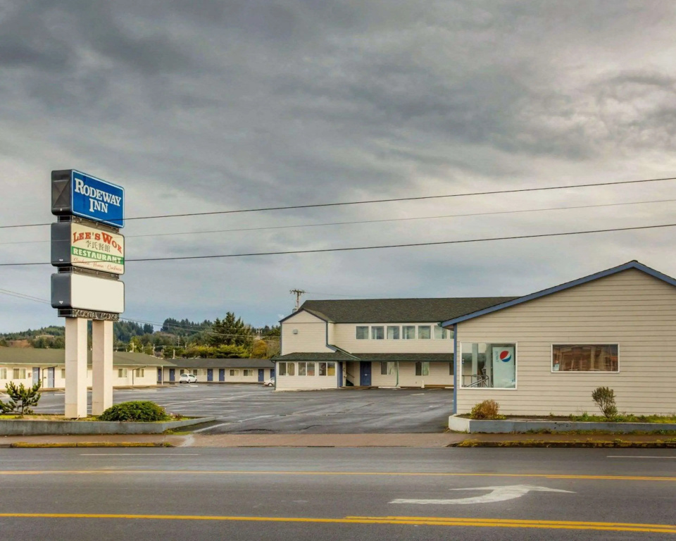 photo 1 of Rodeway Inn Newport