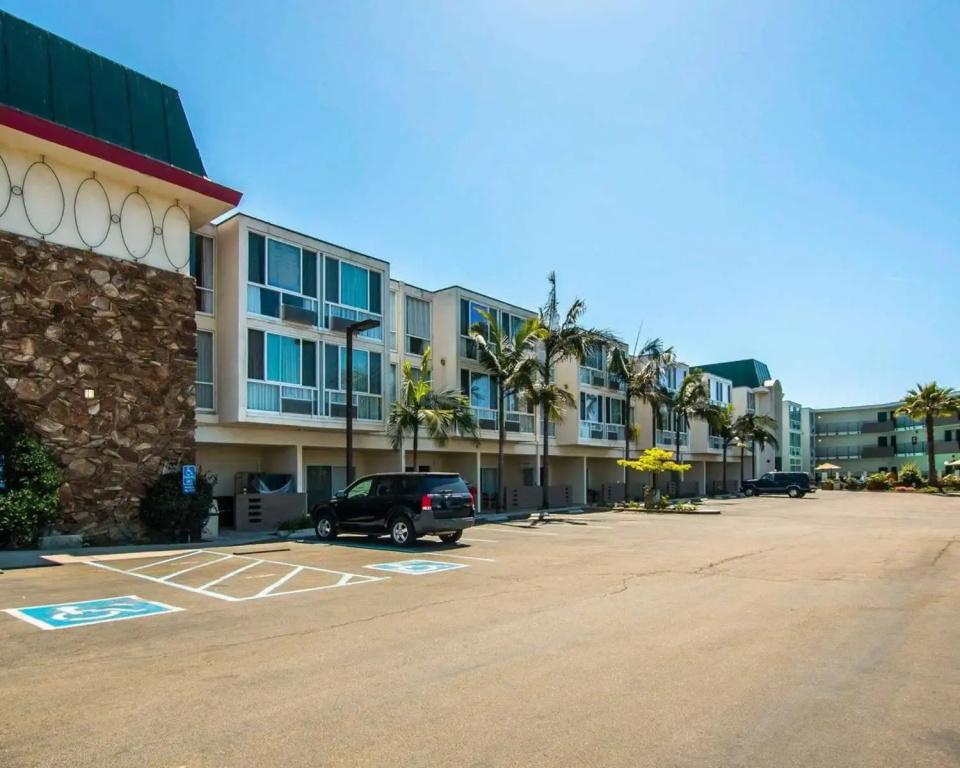 photo 1 of Motel 6 Oceanside, CA Marina / Camp Pendleton