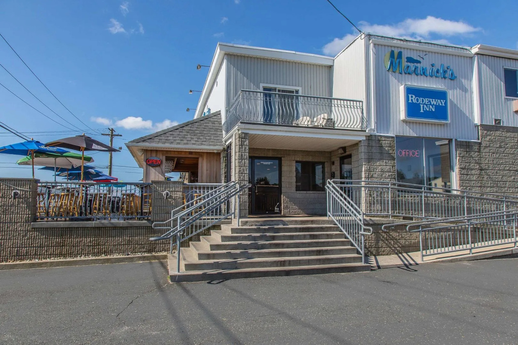 photo 1 of The Surfside Hotel