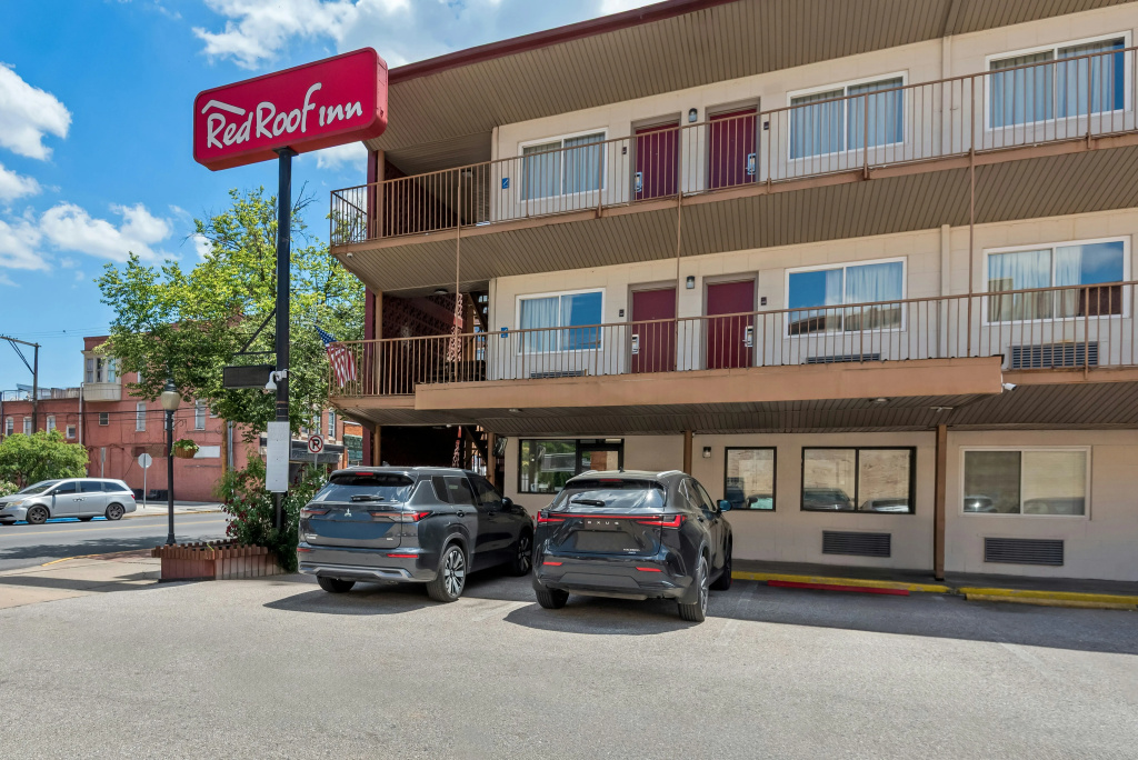 photo 1 of Red Roof Inn York Downtown