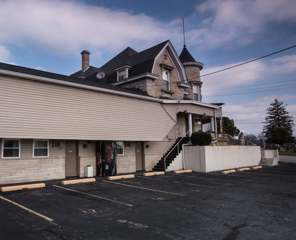 photo 1 of Rosemount Motel