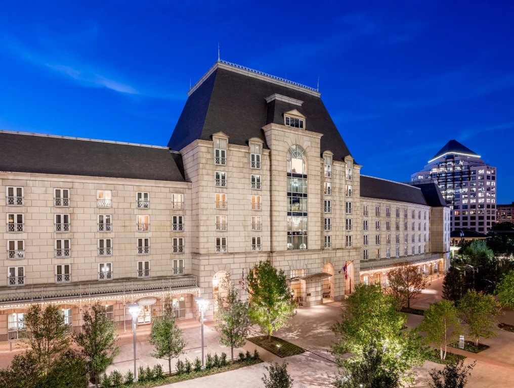 photo 1 of Hotel Crescent Court