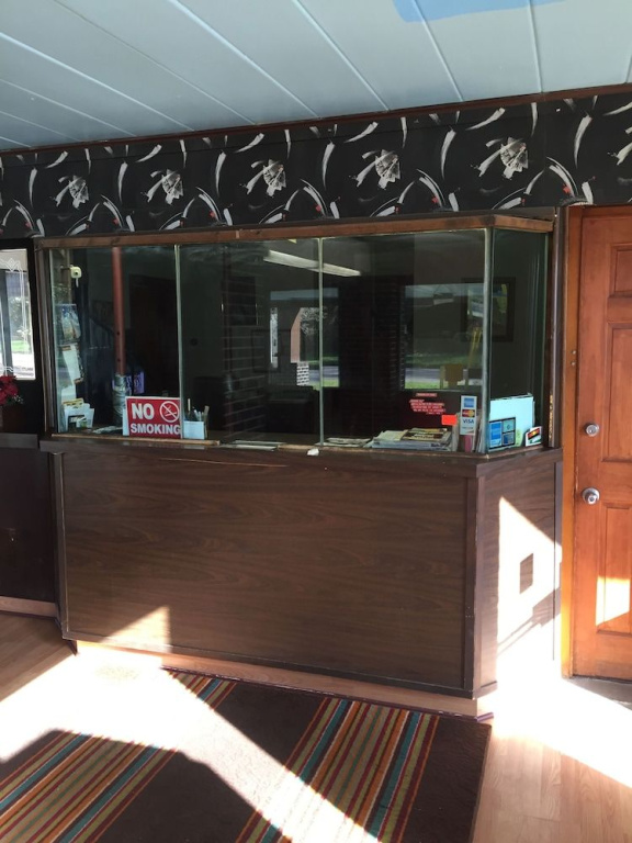 photo 1 of Royal Inn